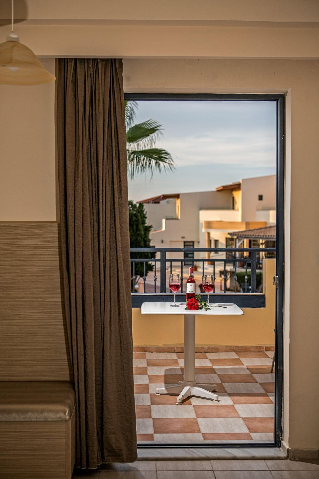 Blue Aegean Hotel & Suites Gouves Bagian luar foto