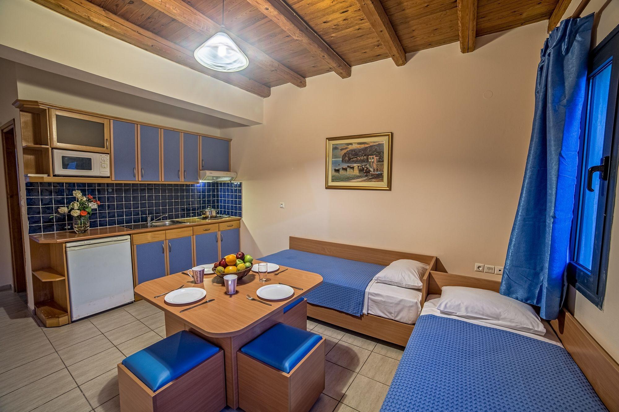 Blue Aegean Hotel & Suites Gouves Bagian luar foto
