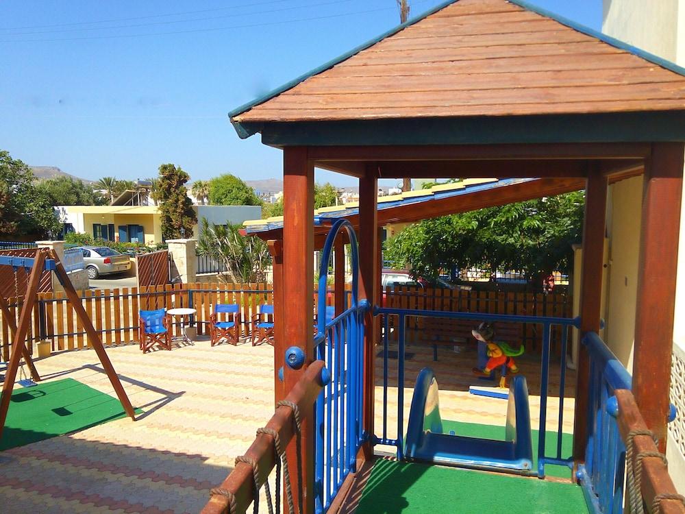 Blue Aegean Hotel & Suites Gouves Bagian luar foto