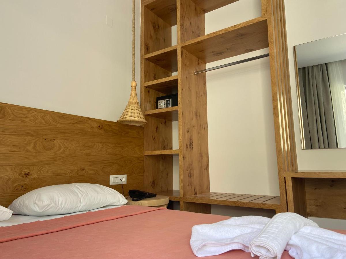 Blue Aegean Hotel & Suites Gouves Bagian luar foto