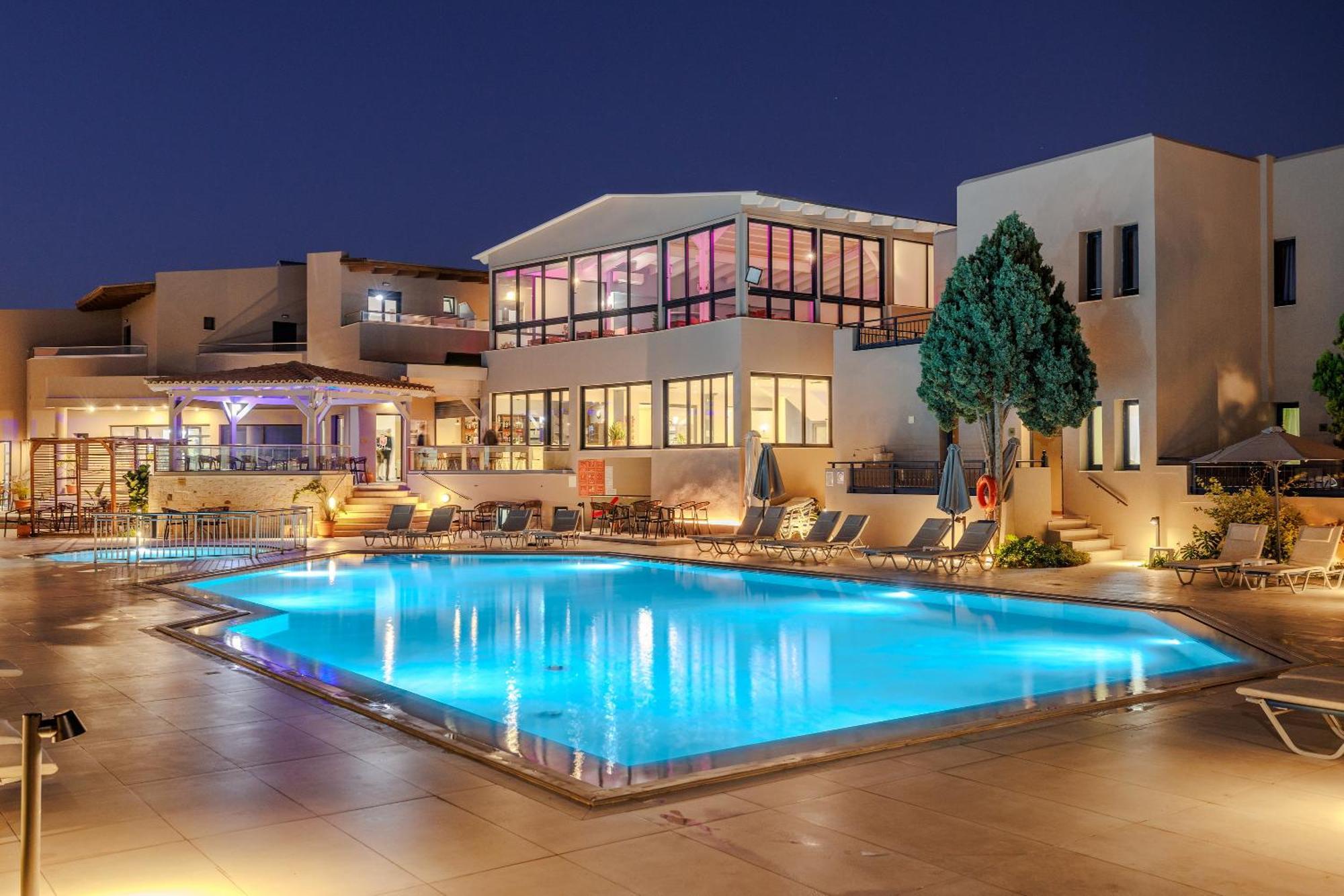 Blue Aegean Hotel & Suites Gouves Bagian luar foto